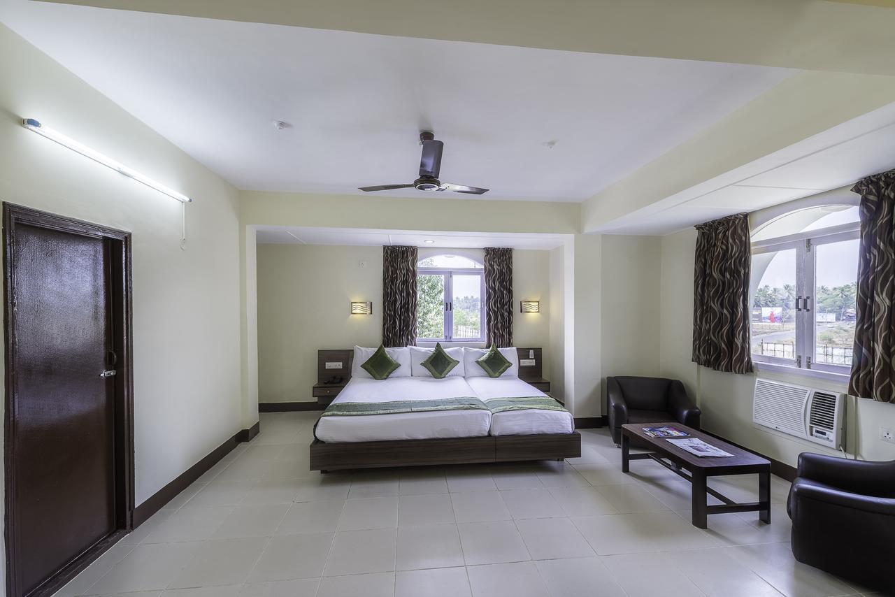 Treebo Green Park Mapusa Exterior photo